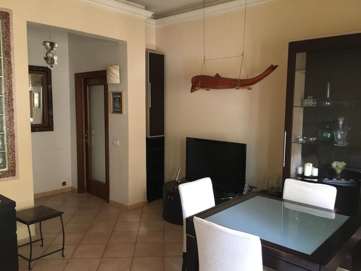 Casa Delfino - Appartamento Centro Storico A Due Passi Dalla Spiaggia & Mare, Porto & Ferrovia Civitavecchia Eksteriør billede